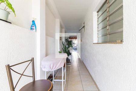 Casa à venda com 193m², 3 quartos e 2 vagasQuintal - Corredor
