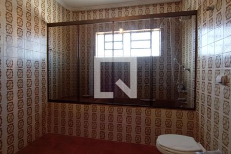 Casa à venda com 247m², 3 quartos e 4 vagasBanheiro 1