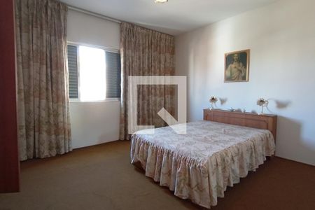 Suite de casa à venda com 3 quartos, 247m² em Vila Granada, São Paulo