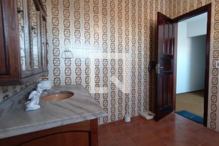 Casa à venda com 247m², 3 quartos e 4 vagasBanheiro 1