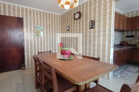 Casa à venda com 247m², 3 quartos e 4 vagasCopa