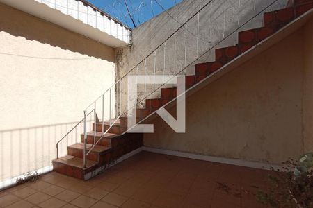 Casa à venda com 247m², 3 quartos e 4 vagasQuintal