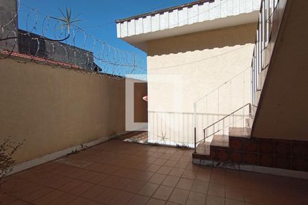 Casa à venda com 247m², 3 quartos e 4 vagasQuintal