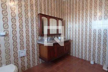 Casa à venda com 247m², 3 quartos e 4 vagasBanheiro 1