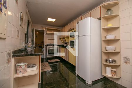 Casa à venda com 300m², 3 quartos e 4 vagasCozinha