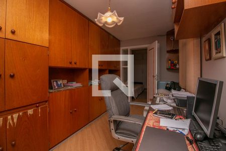 Casa à venda com 300m², 3 quartos e 4 vagasEscritório