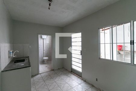 Casa para alugar com 75m², 2 quartos e sem vaga Casa para alugar com 75m², 2 quartos e sem vagaCozinha