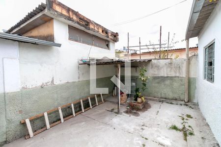 Casa para alugar com 75m², 2 quartos e sem vaga Casa para alugar com 75m², 2 quartos e sem vagaQuintal
