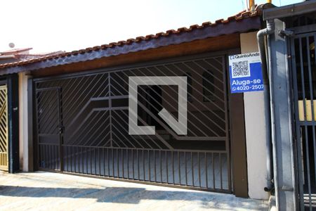 Casa à venda com 180m², 3 quartos e 2 vagasFachada