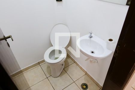 Casa à venda com 180m², 3 quartos e 2 vagasLavabo