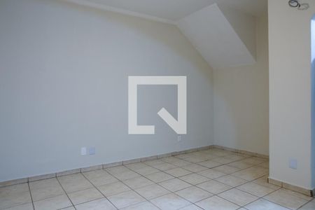 Casa à venda com 180m², 3 quartos e 2 vagasSuite