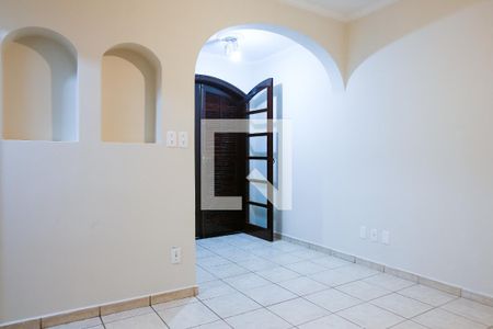 Casa à venda com 180m², 3 quartos e 2 vagasSuite