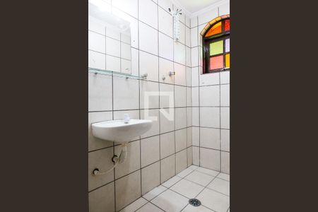 Casa à venda com 180m², 3 quartos e 2 vagasBanheiro social