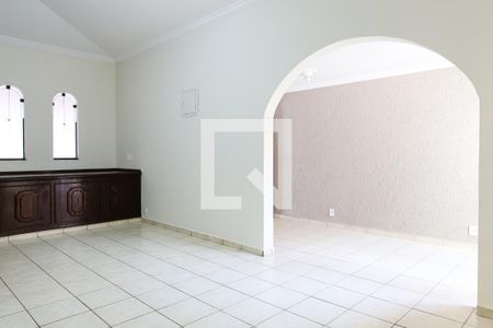 Sala de casa à venda com 3 quartos, 180m² em Santa Teresinha, Santo André