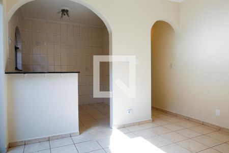 Casa à venda com 180m², 3 quartos e 2 vagasCozinha