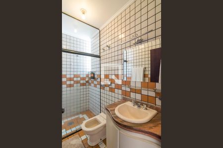 Casa à venda com 202m², 3 quartos e 8 vagasBanheiro