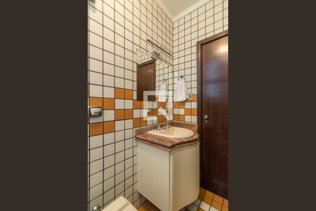 Casa à venda com 202m², 3 quartos e 8 vagasBanheiro