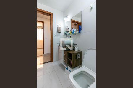 Apartamento à venda com 80m², 3 quartos e 2 vagasBanheiro Social