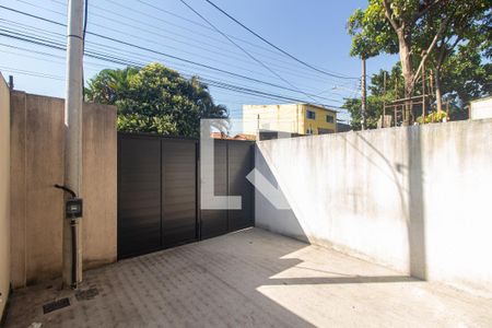 Casa para alugar com 64m², 2 quartos e 1 vaga Casa para alugar com 64m², 2 quartos e 1 vagaGaragem
