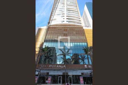 Apartamento para alugar com 91m², 2 quartos e 1 vagaFachada