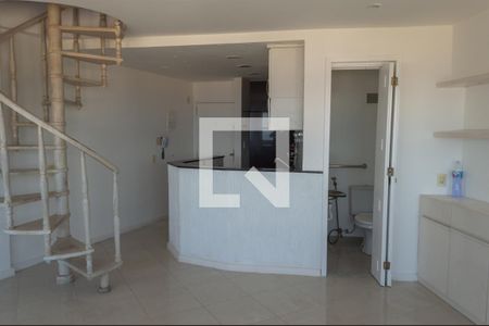 Sala/Cozinha de apartamento à venda com 1 quarto, 72m² em Barra da Tijuca, Rio de Janeiro