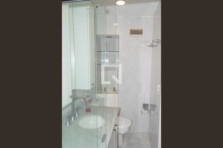 Apartamento à venda com 72m², 1 quarto e 1 vagaBanheiro da Suíte 1