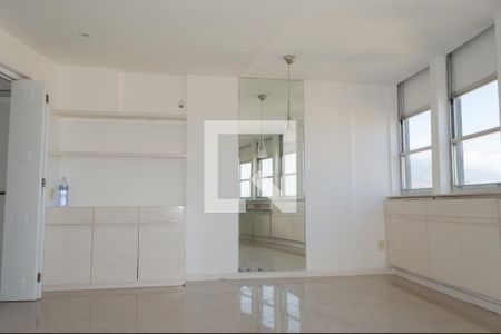 Sala/Cozinha de apartamento à venda com 1 quarto, 72m² em Barra da Tijuca, Rio de Janeiro