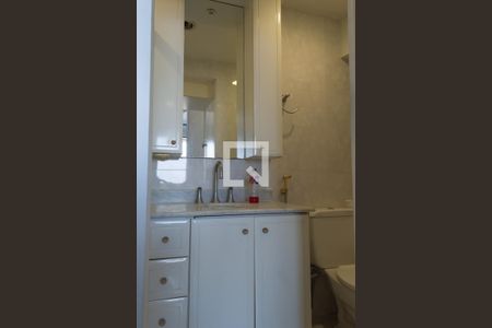 Apartamento à venda com 72m², 1 quarto e 1 vagaBanheiro da Suíte 1