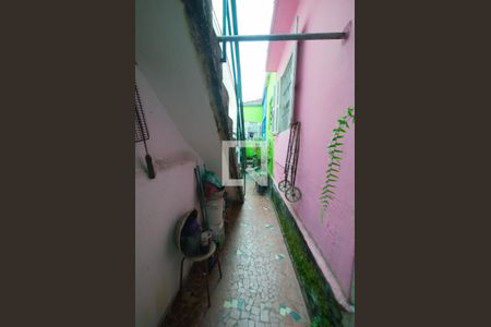 Casa à venda com 130m², 4 quartos e sem vagaQuintal lateral