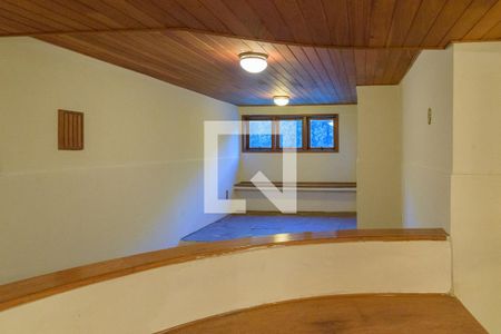 Casa à venda com 370m², 4 quartos e 3 vagasAdega