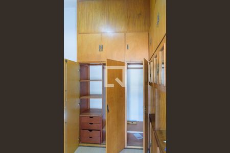 Casa à venda com 370m², 4 quartos e 3 vagasSuíte 3