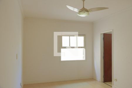 Casa à venda com 370m², 4 quartos e 3 vagasSuíte 2