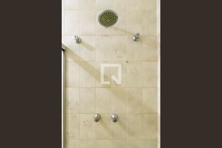 Casa à venda com 370m², 4 quartos e 3 vagasBanheiro da Suíte 1