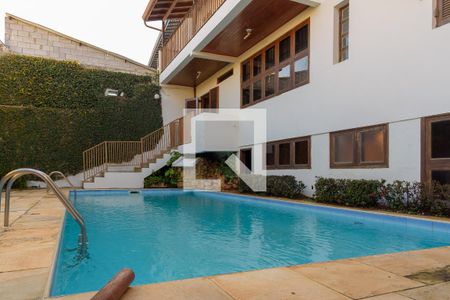 Casa à venda com 370m², 4 quartos e 3 vagasPiscina