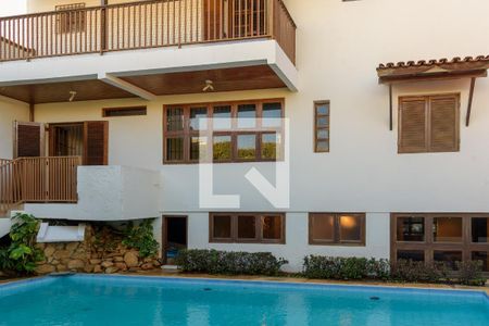 Casa à venda com 370m², 4 quartos e 3 vagasPiscina