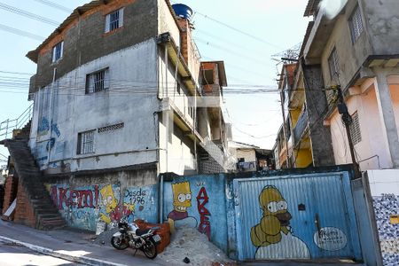 Casa para alugar com 70m², 1 quarto e sem vagaFachada e portaria