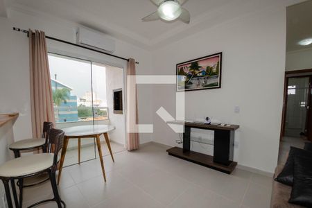 Sala de apartamento para alugar com 2 quartos, 65m² em Ingleses do Rio Vermelho, Florianópolis