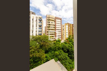Vista do Quarto de apartamento para alugar com 1 quarto, 35m² em Itaigara, Salvador