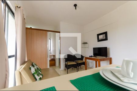 Sala de apartamento para alugar com 1 quarto, 35m² em Itaigara, Salvador