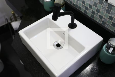 Casa de condomínio à venda com 240m², 3 quartos e 3 vagas Casa de condomínio à venda com 240m², 3 quartos e 3 vagasLavabo