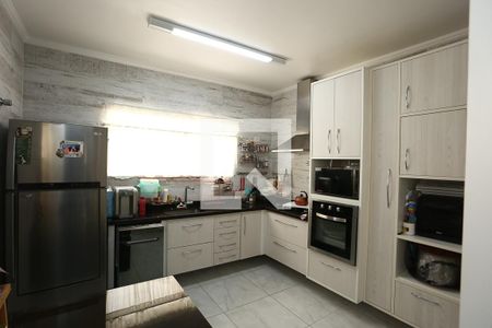 Casa de condomínio à venda com 240m², 3 quartos e 3 vagas Casa de condomínio à venda com 240m², 3 quartos e 3 vagasCozinha