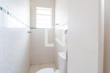 Casa à venda com 320m², 4 quartos e 4 vagasBanheiro Social 2