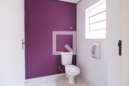 Casa à venda com 320m², 4 quartos e 4 vagasBanheiro Social