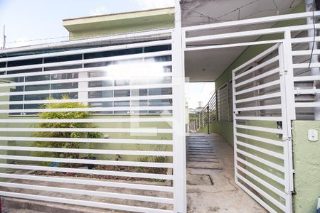 Casa à venda com 320m², 4 quartos e 4 vagasFachada