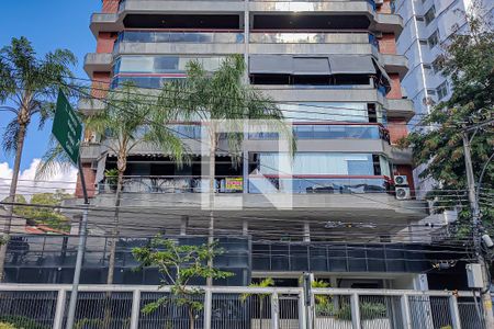 Apartamento à venda com 174m², 4 quartos e 3 vagasFachada e portaria