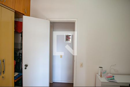 Apartamento à venda com 174m², 4 quartos e 3 vagasquarto 2