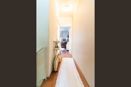 Casa à venda com 180m², 2 quartos e 2 vagasCorredor