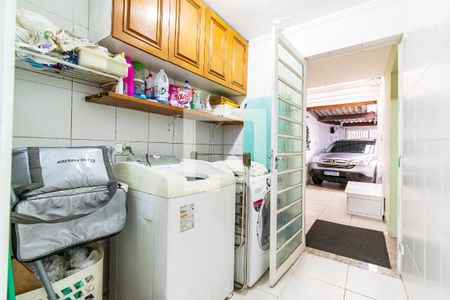 Casa à venda com 180m², 2 quartos e 2 vagasLavanderia