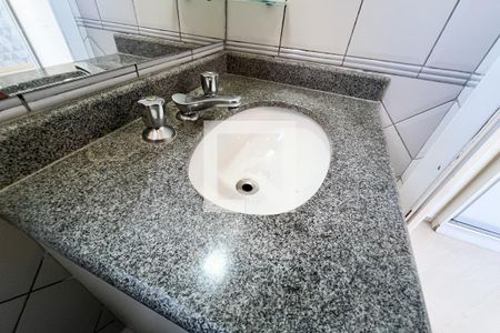 Apartamento à venda com 80m², 3 quartos e 2 vagasBanheiro da Suíte
