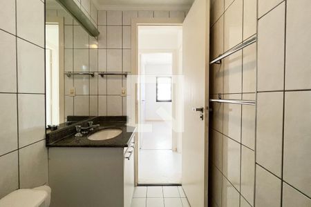 Apartamento à venda com 80m², 3 quartos e 2 vagasBanheiro Social